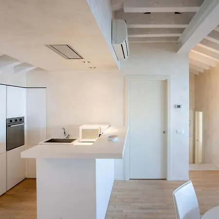 Attico Lumine Apartment